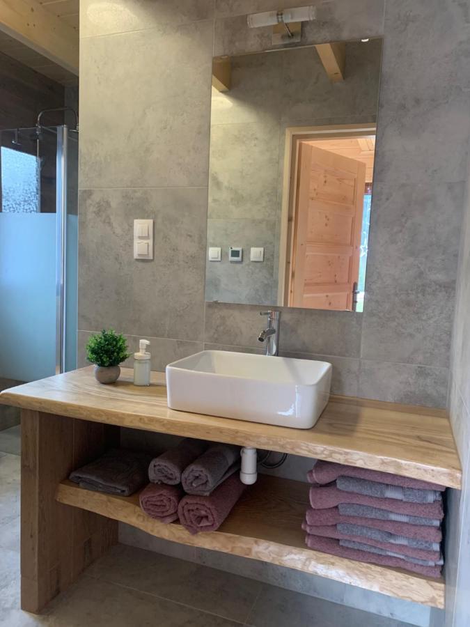 Domki Z Prywatna Sauna- Na Szlaku Milówka Exteriör bild